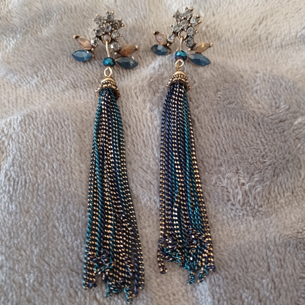 Blue Crystal Rhinestone Chain Tassel Dangle Drop Earrings - Picture 5 of 5